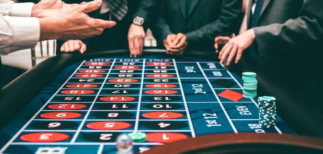 La Francia approva nuovi casinò: succederà lo stesso in Italia?